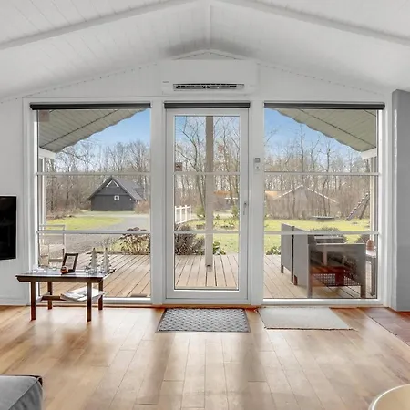 Дом отдыха Three-bedroom In